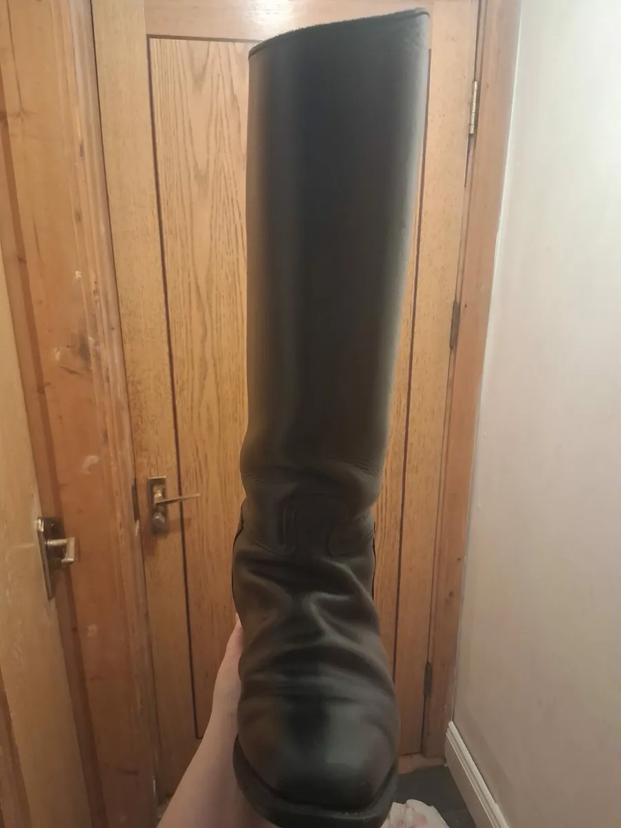 Horse riding boots - Image 1