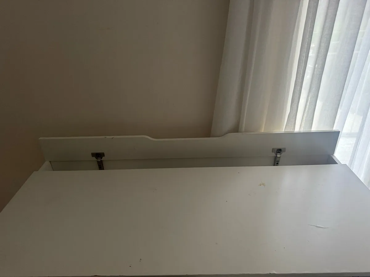 IKEA Desk Feee - Image 3