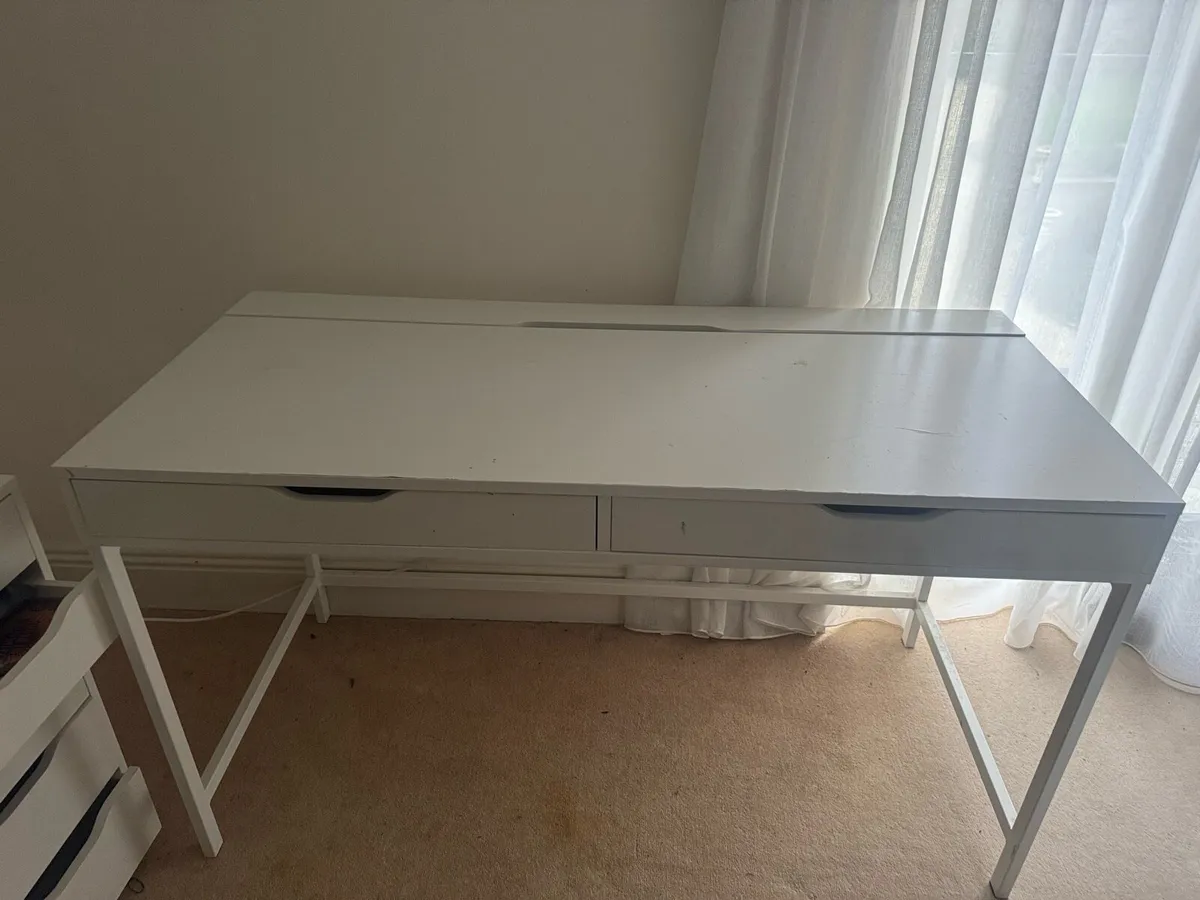 IKEA Desk Feee - Image 1
