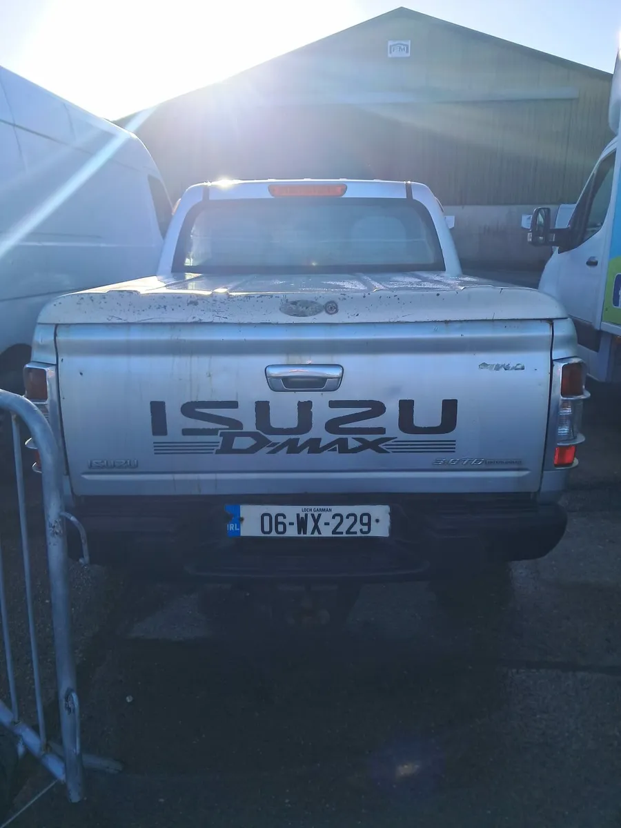 Isuzu Dmax - Image 2