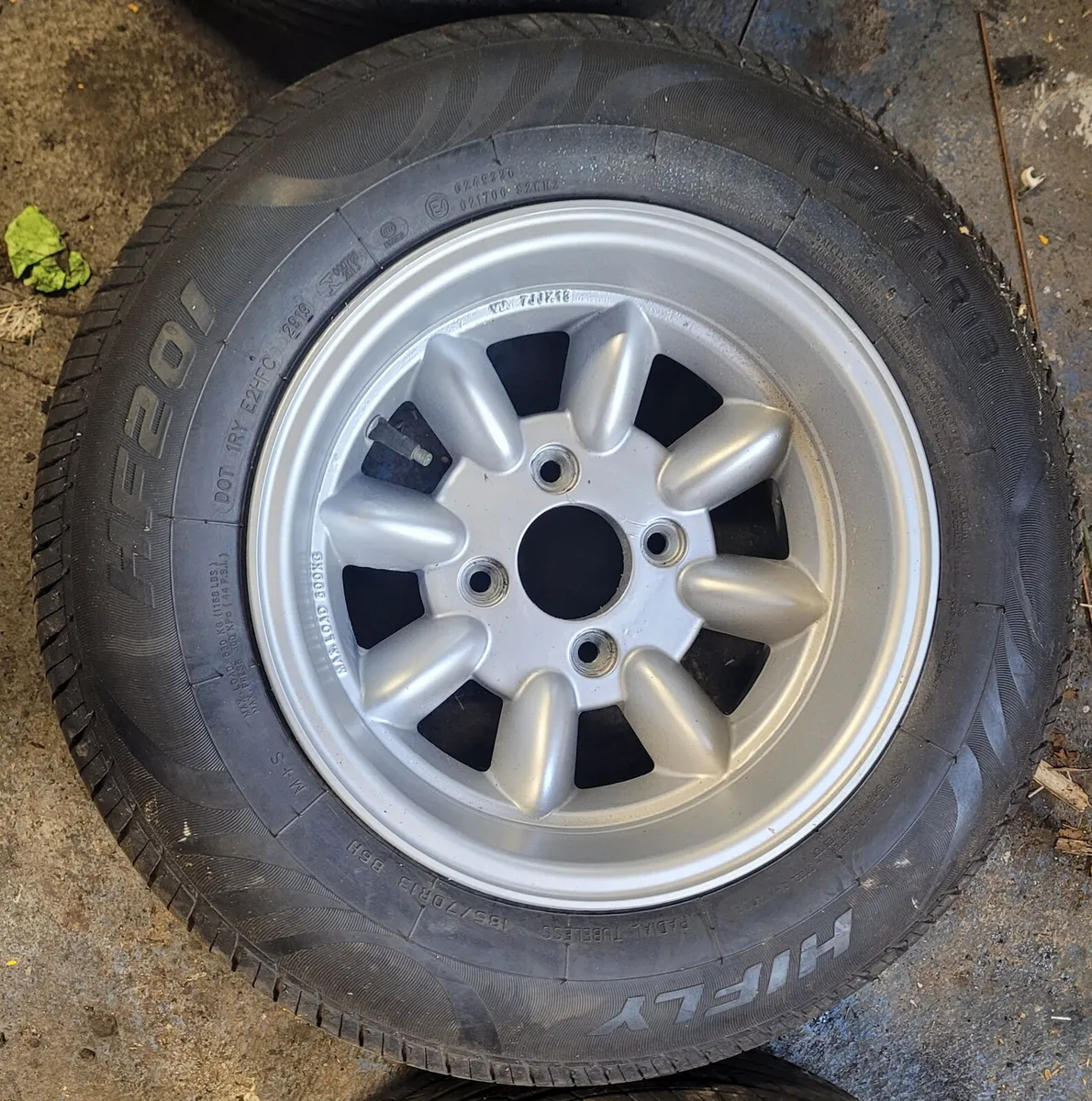 Superlite alloy wheels - Image 2
