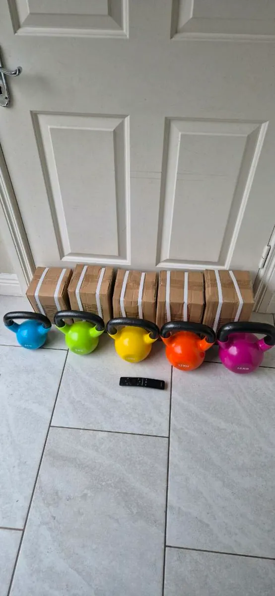 5xbrand new cast iron kettlebells - Image 2