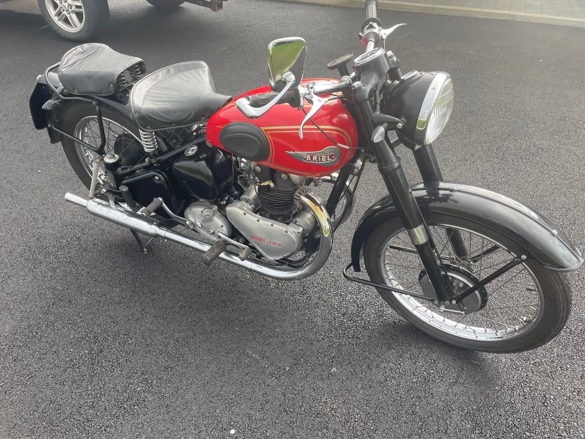 Vintage Motorcycle - Image 3