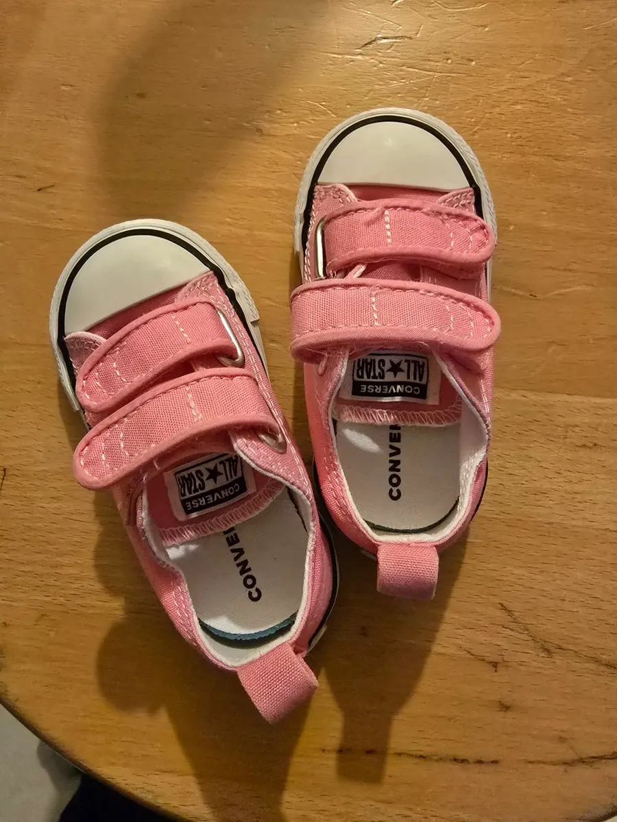 Baby girl shoe - Image 2