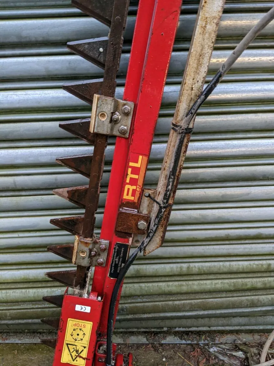 Miscellaneous combine harvester parts - Image 2