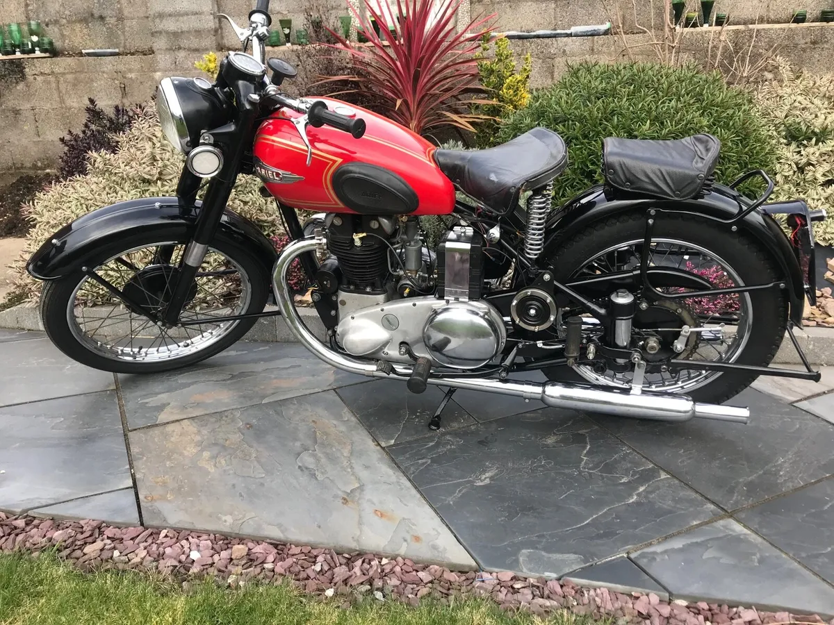 Vintage Motorcycle - Image 1