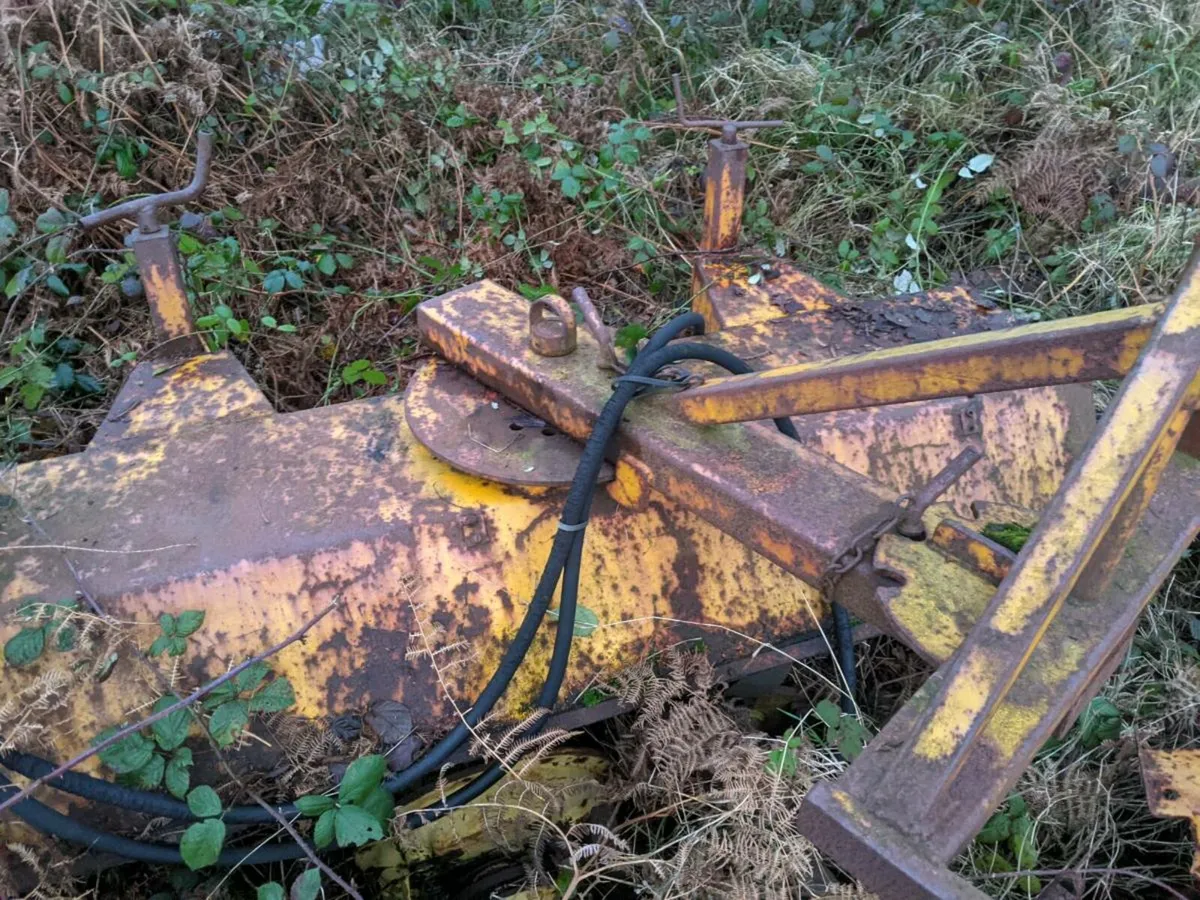 Road sweeper - Image 3