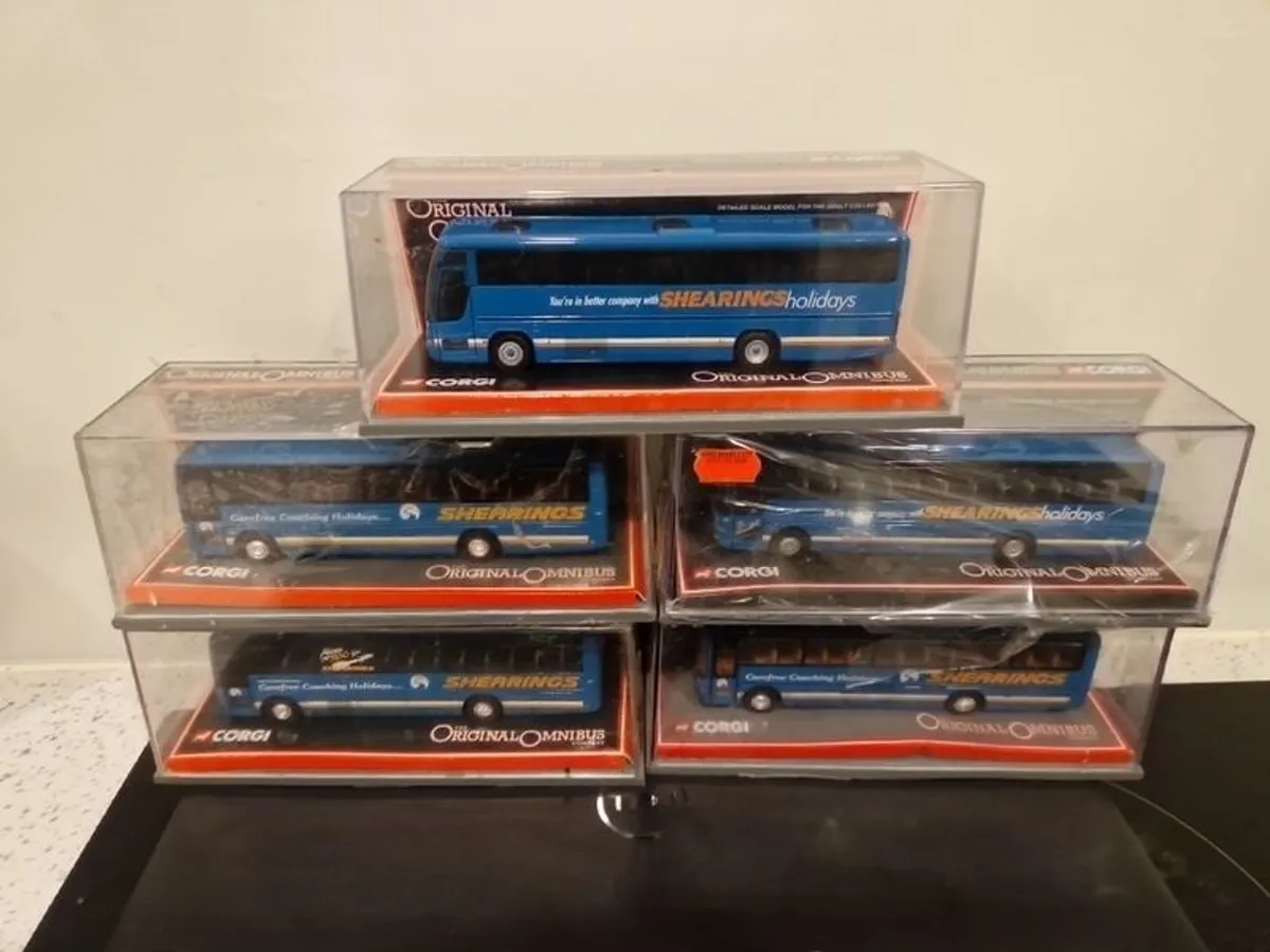 corgi shearings 5 x coaches 1/76 scale volvo - Image 1