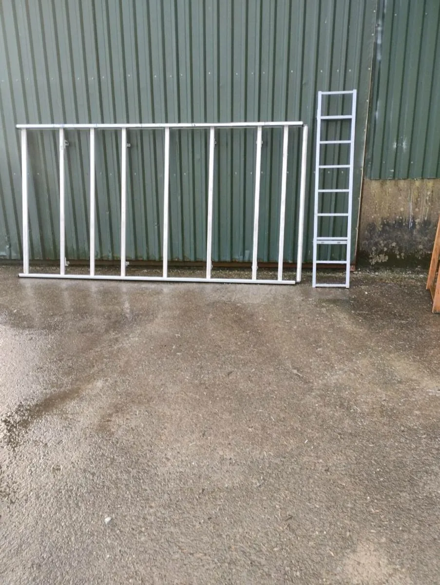 Alum. Roof rack and ladder for a transit van - Image 1