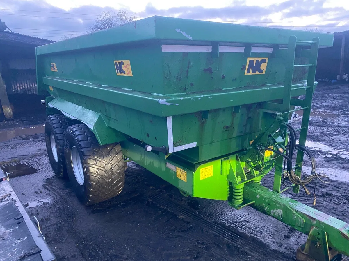 Dump trailer - Image 1