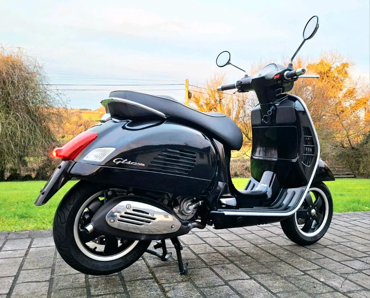 Vespa - Image 4