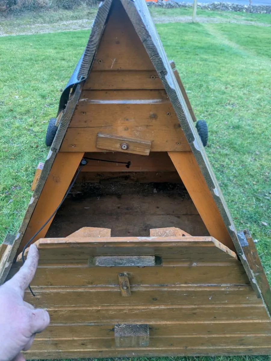 Chicken coop - Image 2