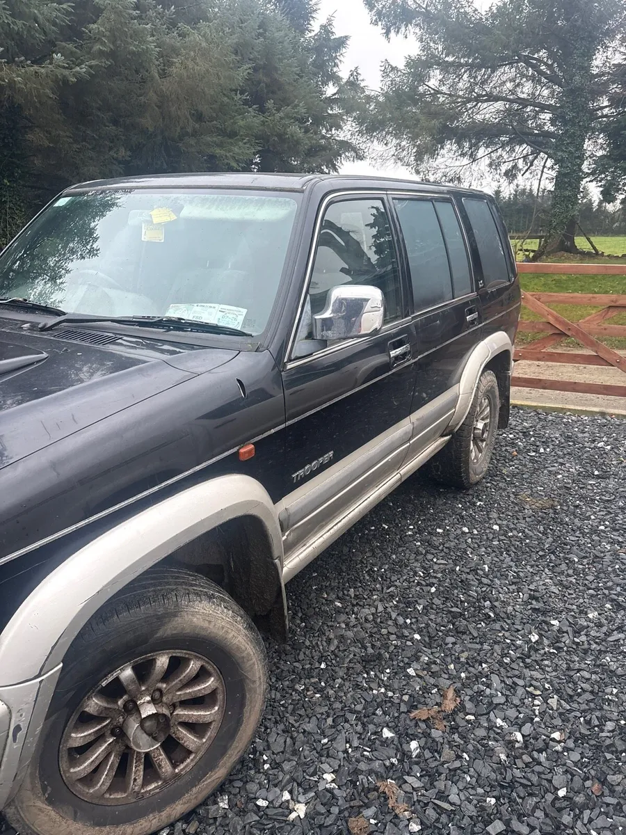 Isuzu trooper 3.1 - Image 1