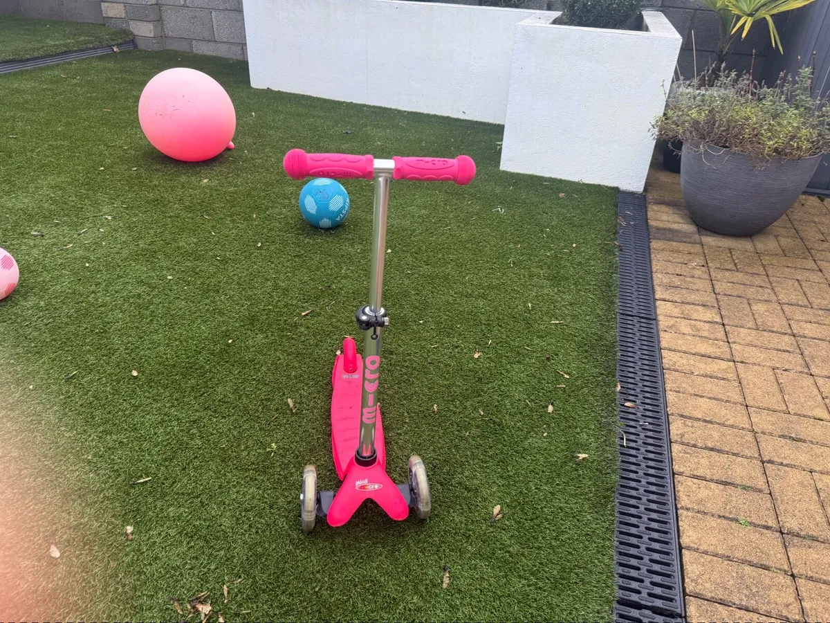 Micro Mini Plus 3 Wheel Scooter with LED Wheels - Image 1