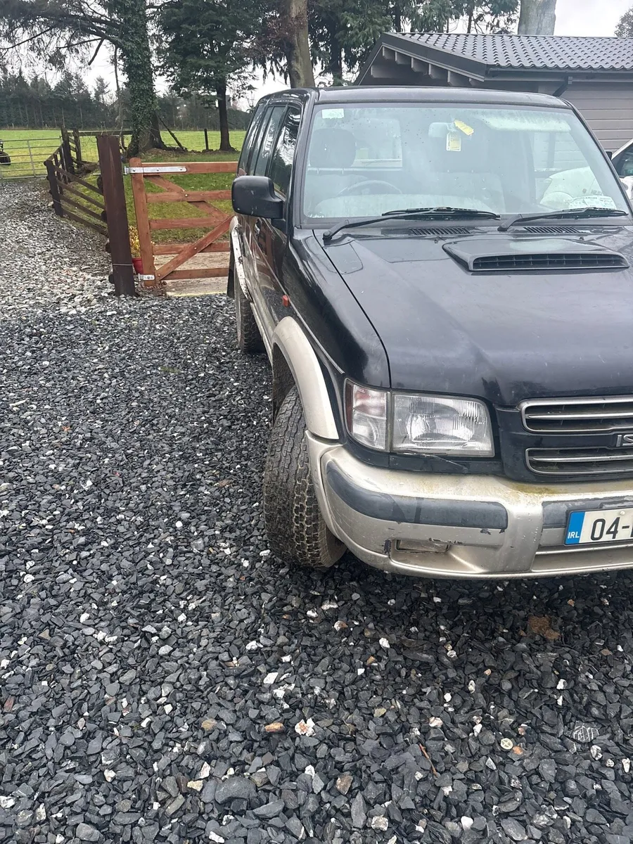 Isuzu trooper 3.1 - Image 3