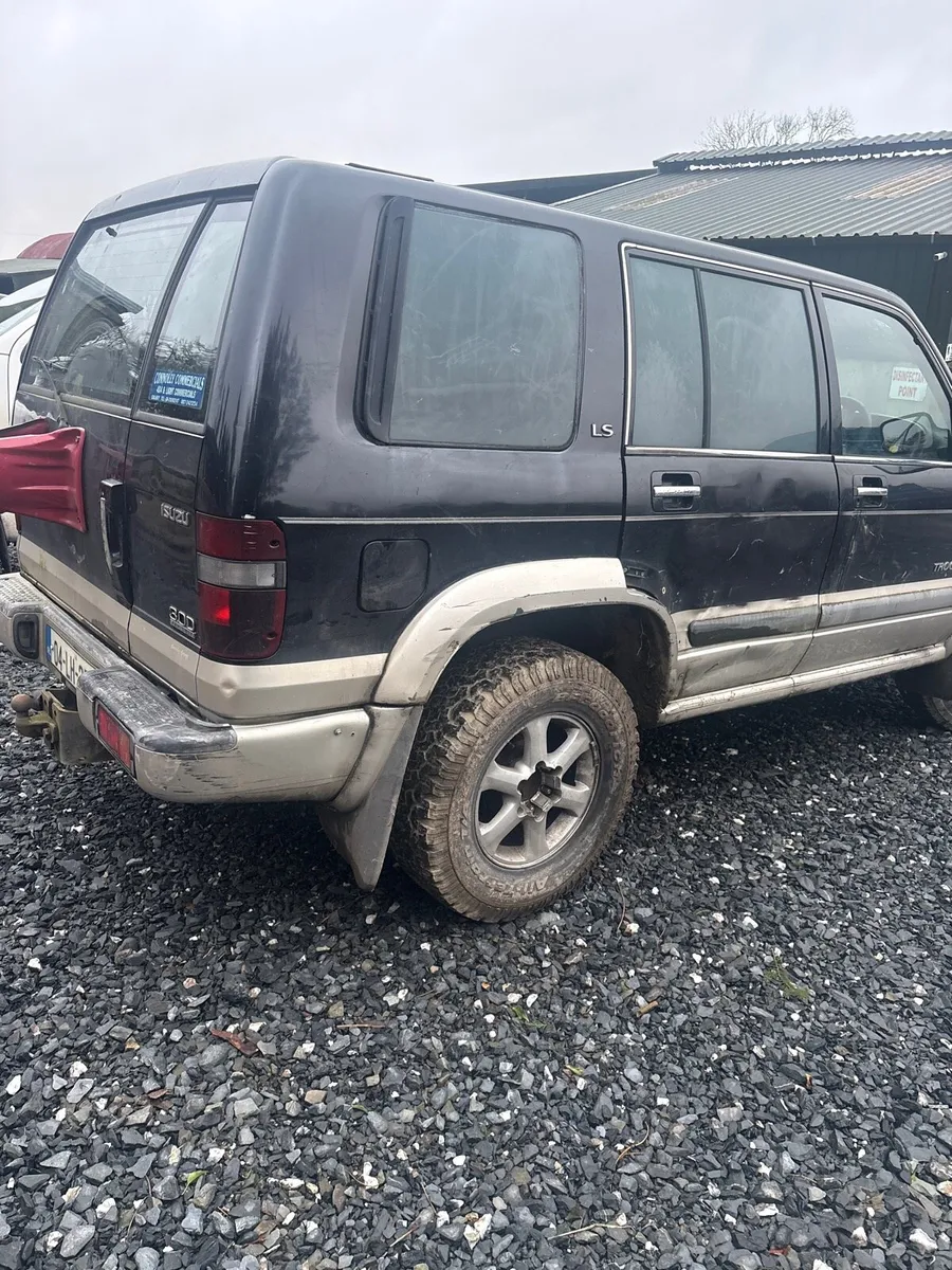 Isuzu trooper 3.1 - Image 4