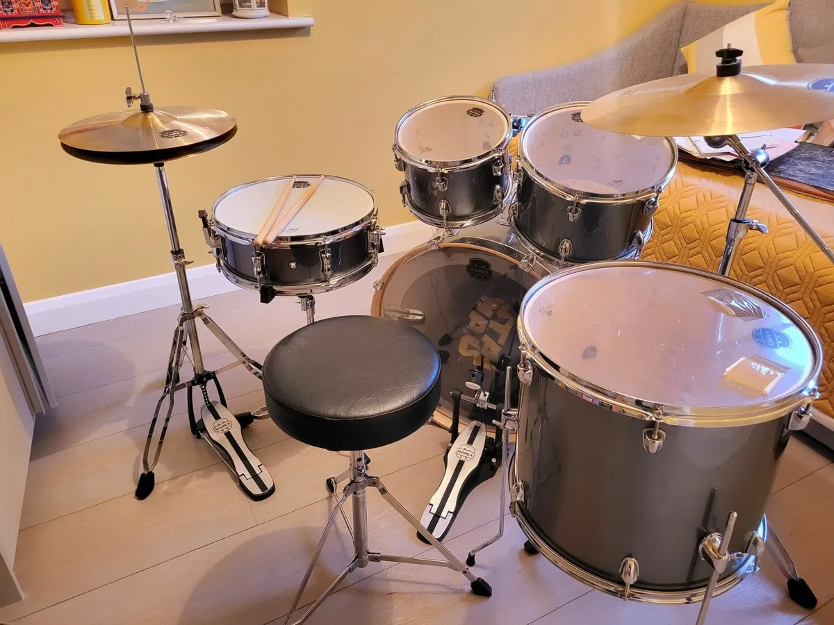 Mapex Venus 22'' 5pc Drum Kit (like NEW) - Image 4