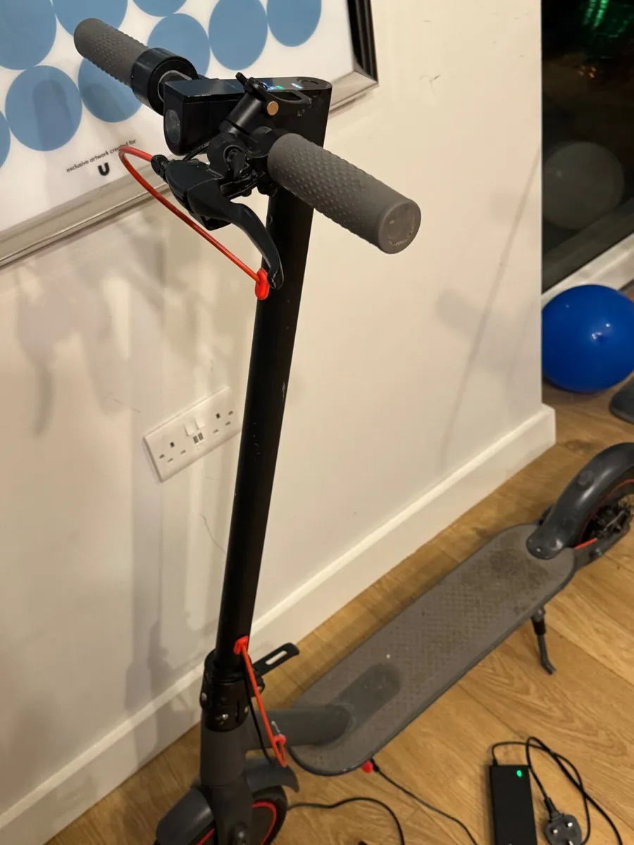 E scooter - Image 1