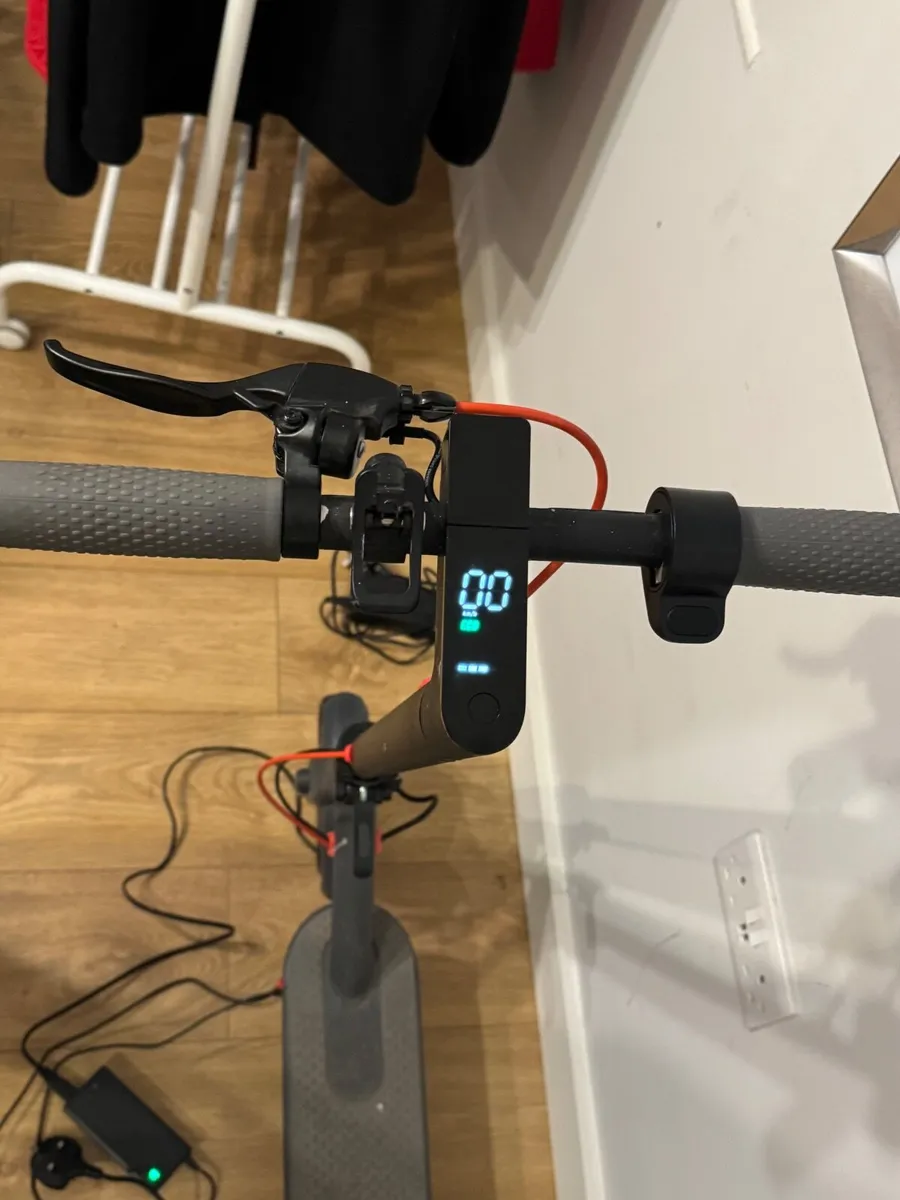 E scooter - Image 2