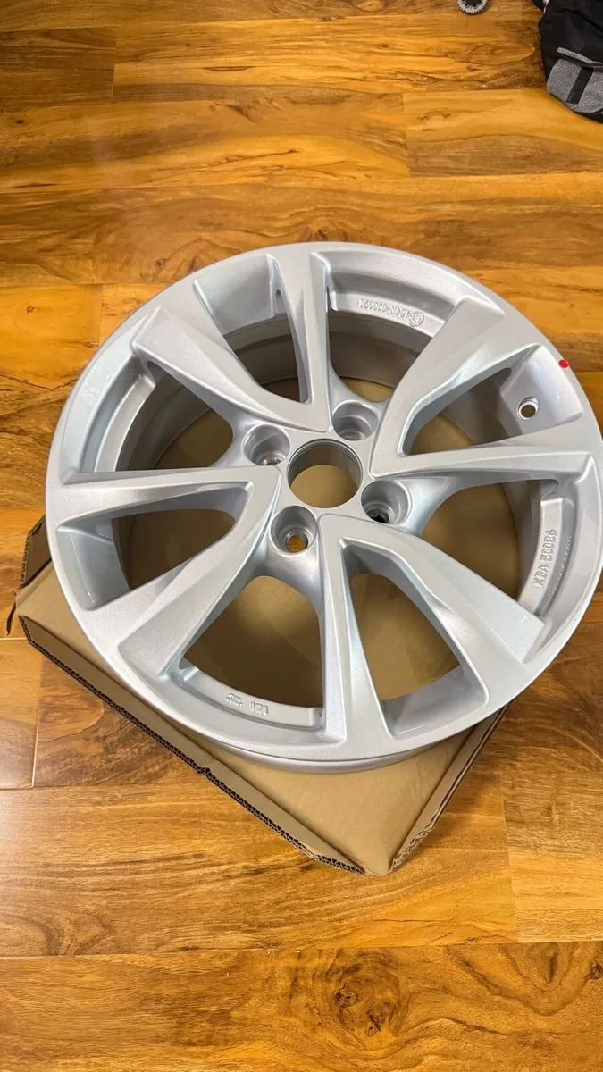 Alloys wheels - Image 2