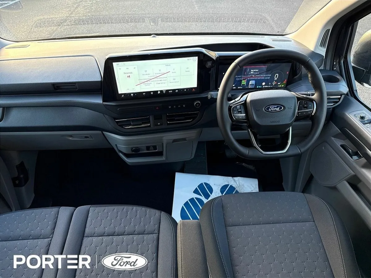 Ford Transit Custom *CREW CAB* PHEV LIMITED - Image 3