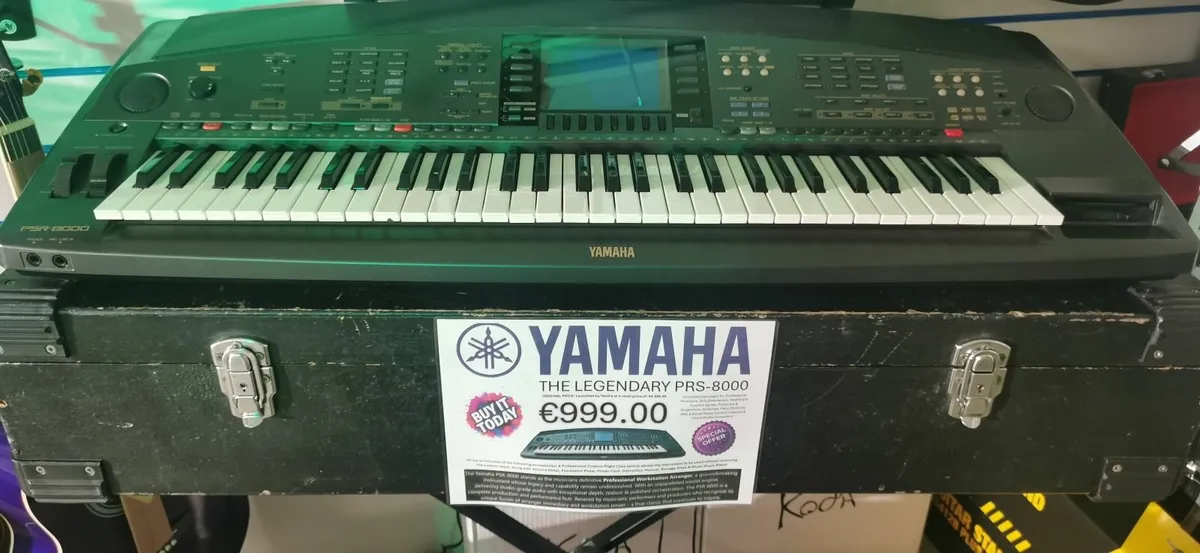 Yamaha PSR 8000 Professional Arranger Keyboard - Image 1