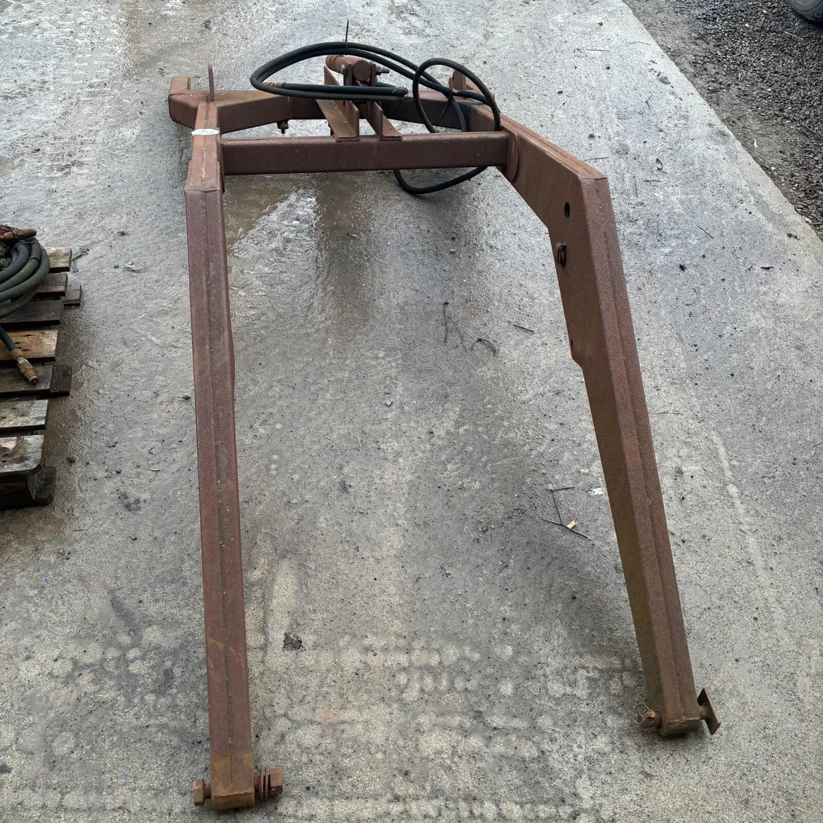 Ford 4000 front loader - Image 3