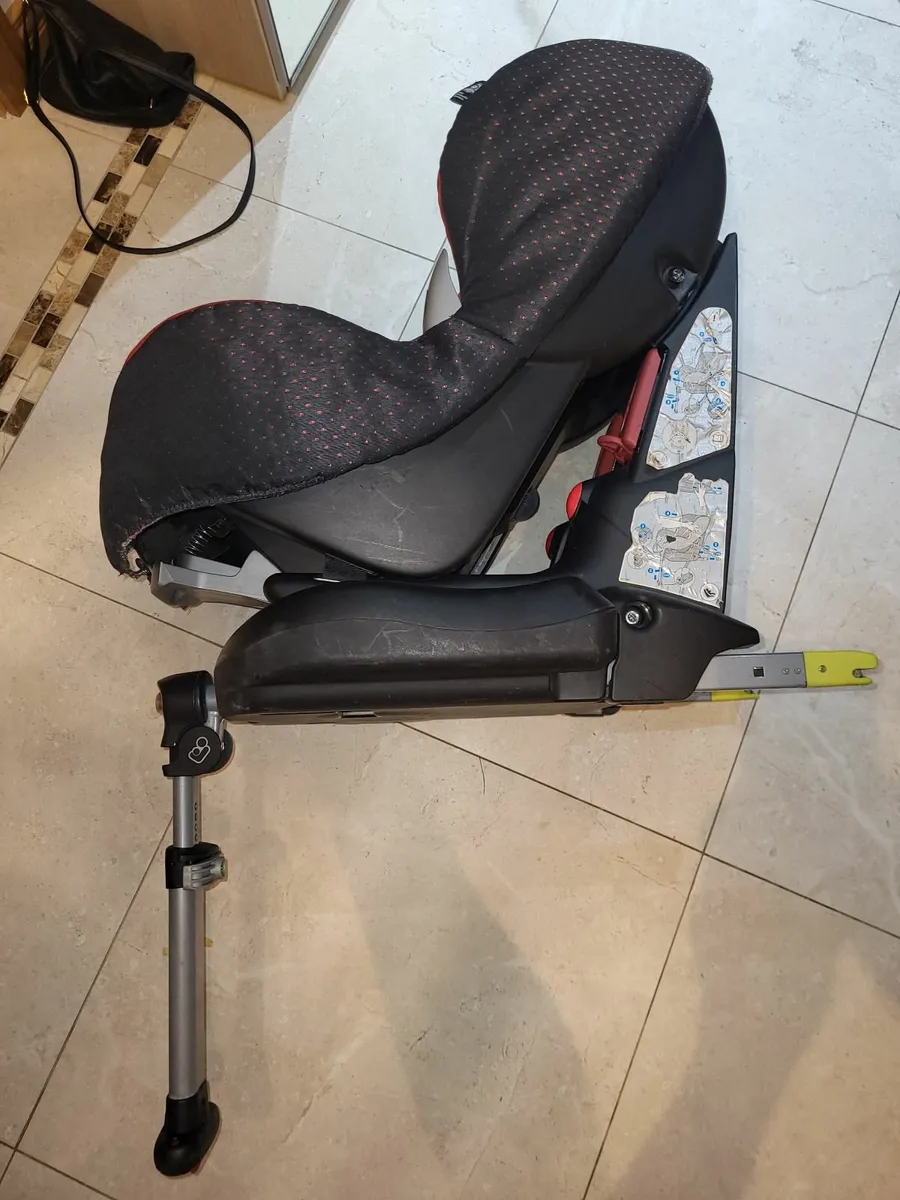 Baby car seat - Image 1