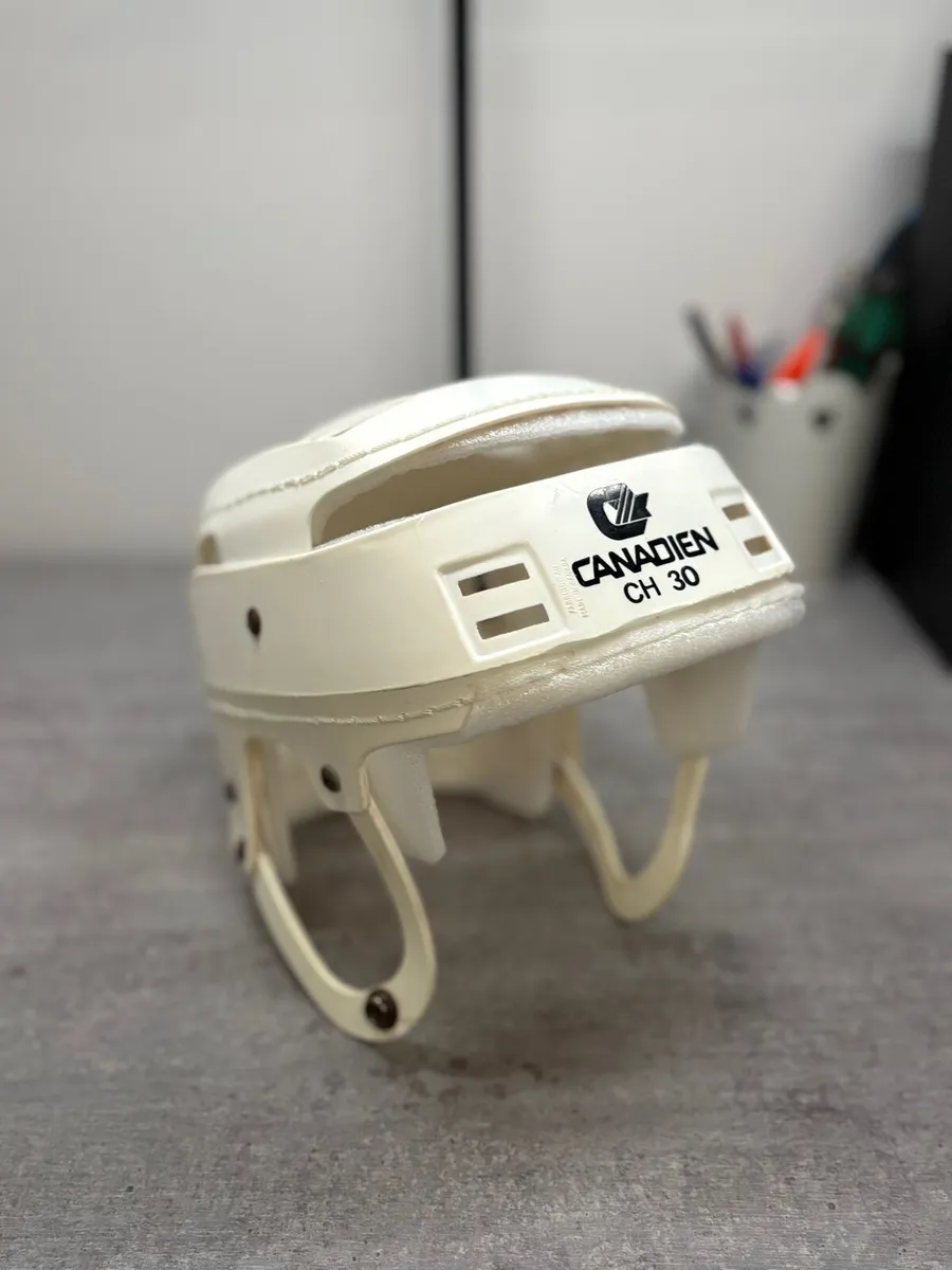 Canadien white oldstyle helmet (cooper) - Image 1