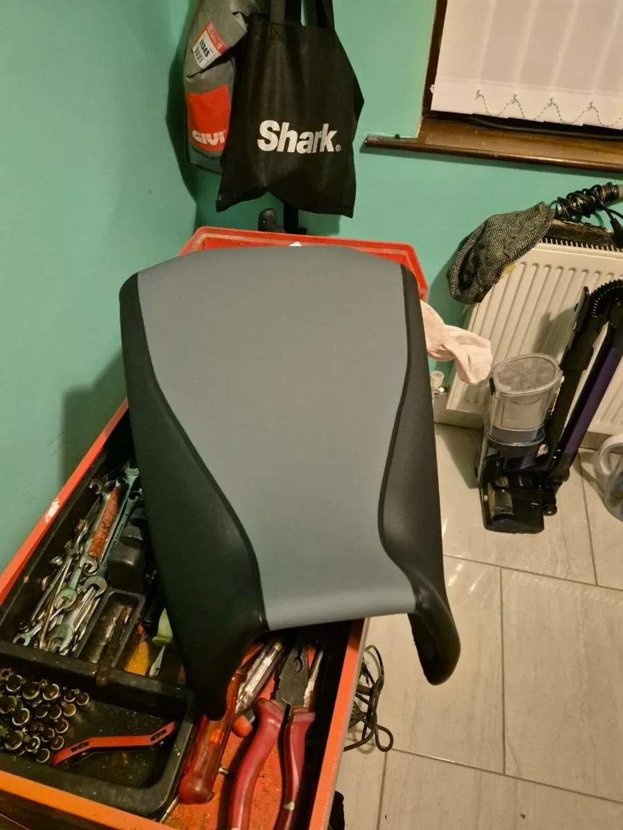 Bmw gsa seat - Image 2