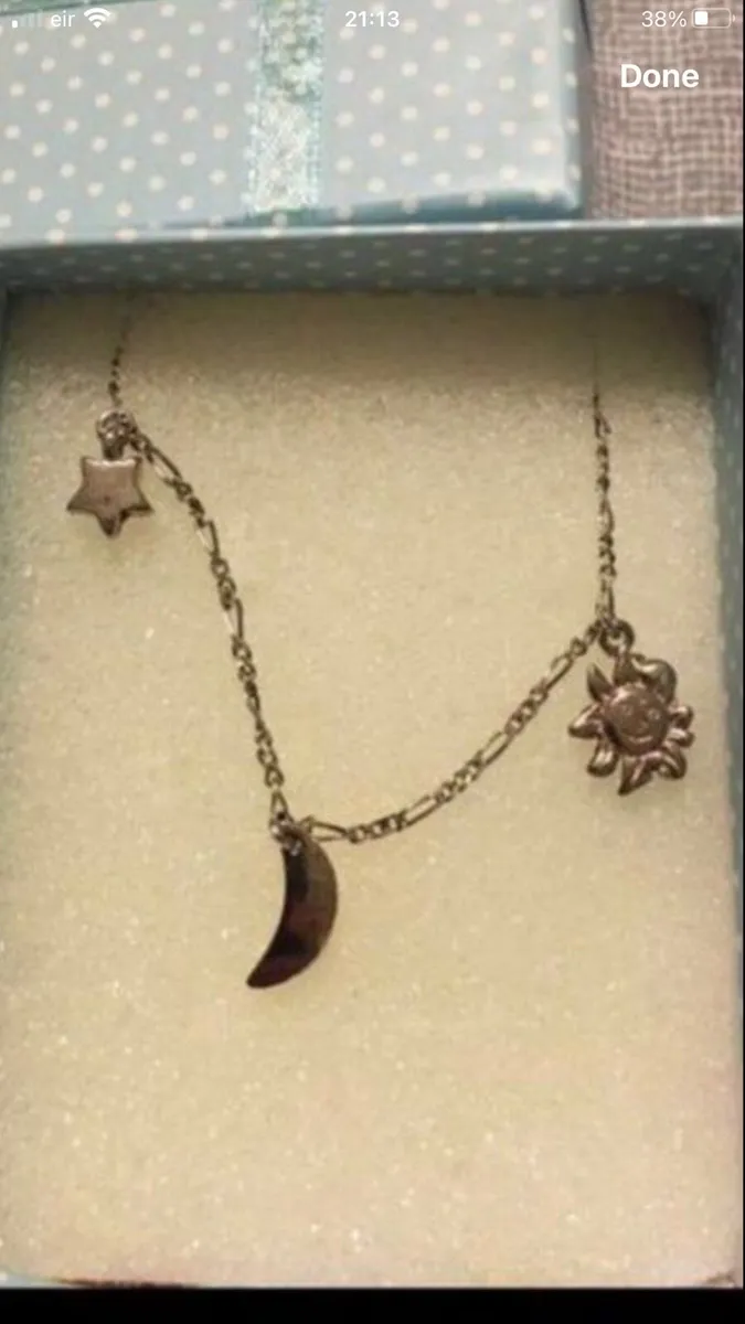 Child’s sliver bracelet €15 - Image 2