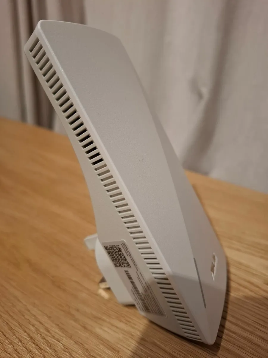 ASUS RP-AX56 WiFi 6 Range Extender (AX1800) - Image 2