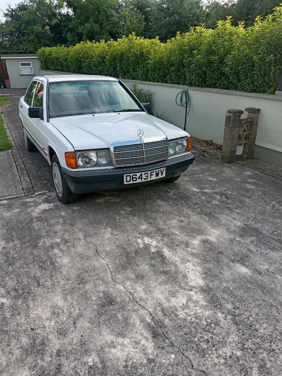 Mercedes 190e LHD - Image 3