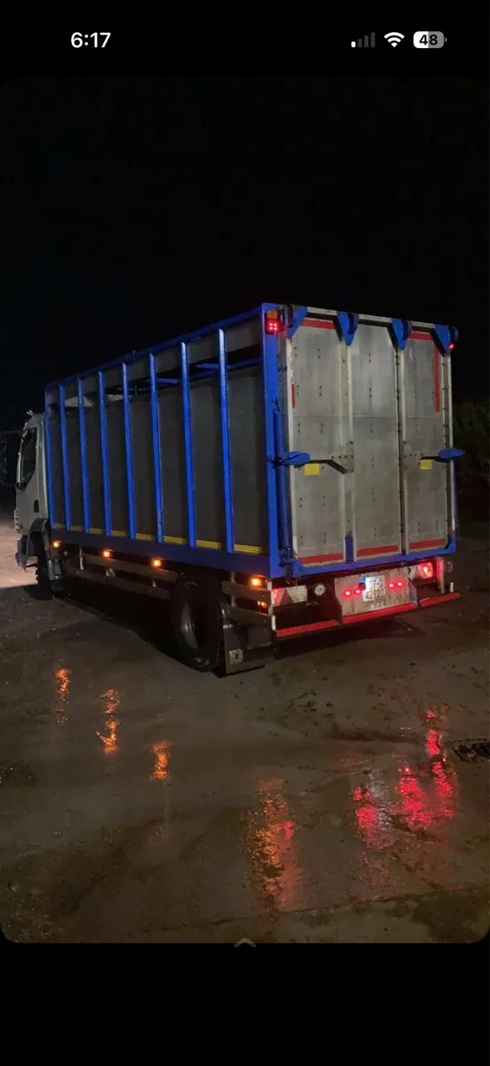 DAF LF45 CATLLE LORRY - Image 2
