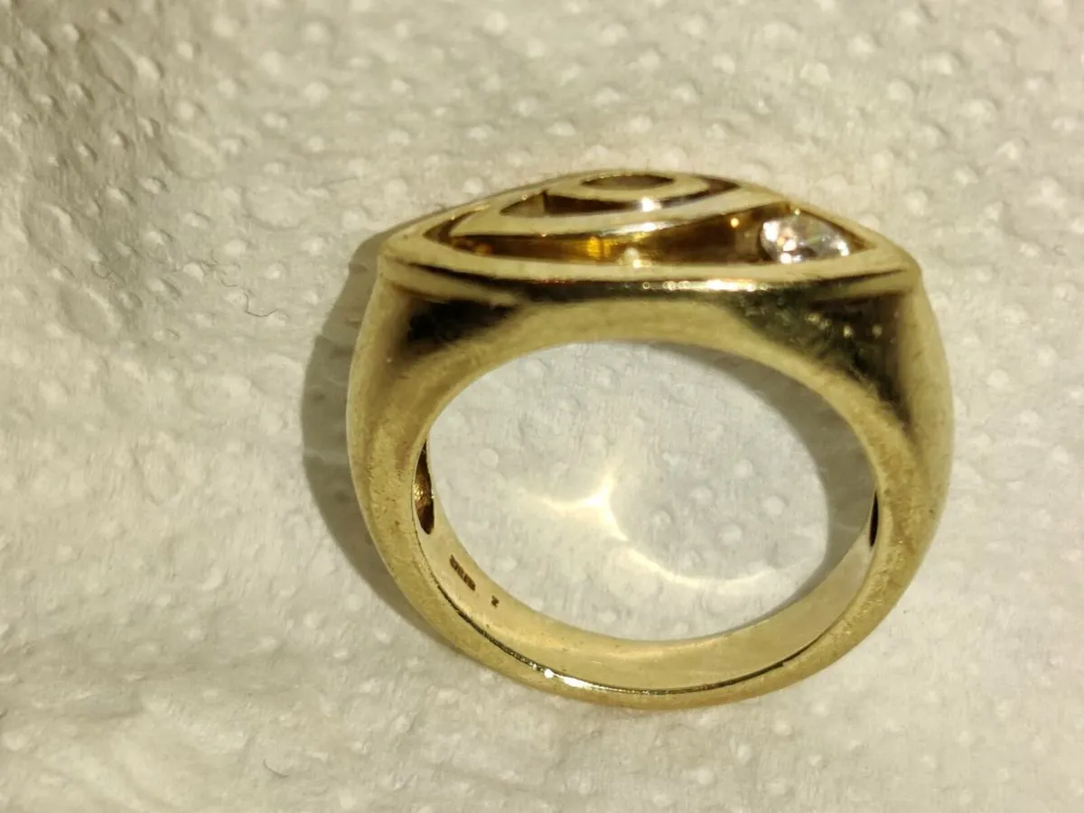 STAR TEK EYE, 9CT Gold New 5.15 Gram Unisex Ring ! - Image 1