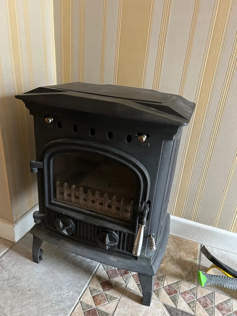 Stove - Image 1