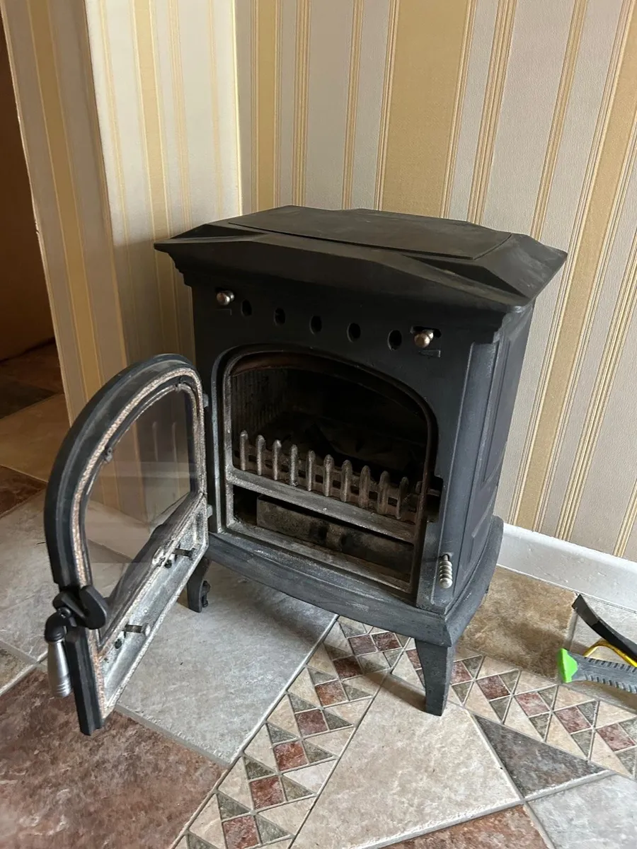 Stove - Image 2