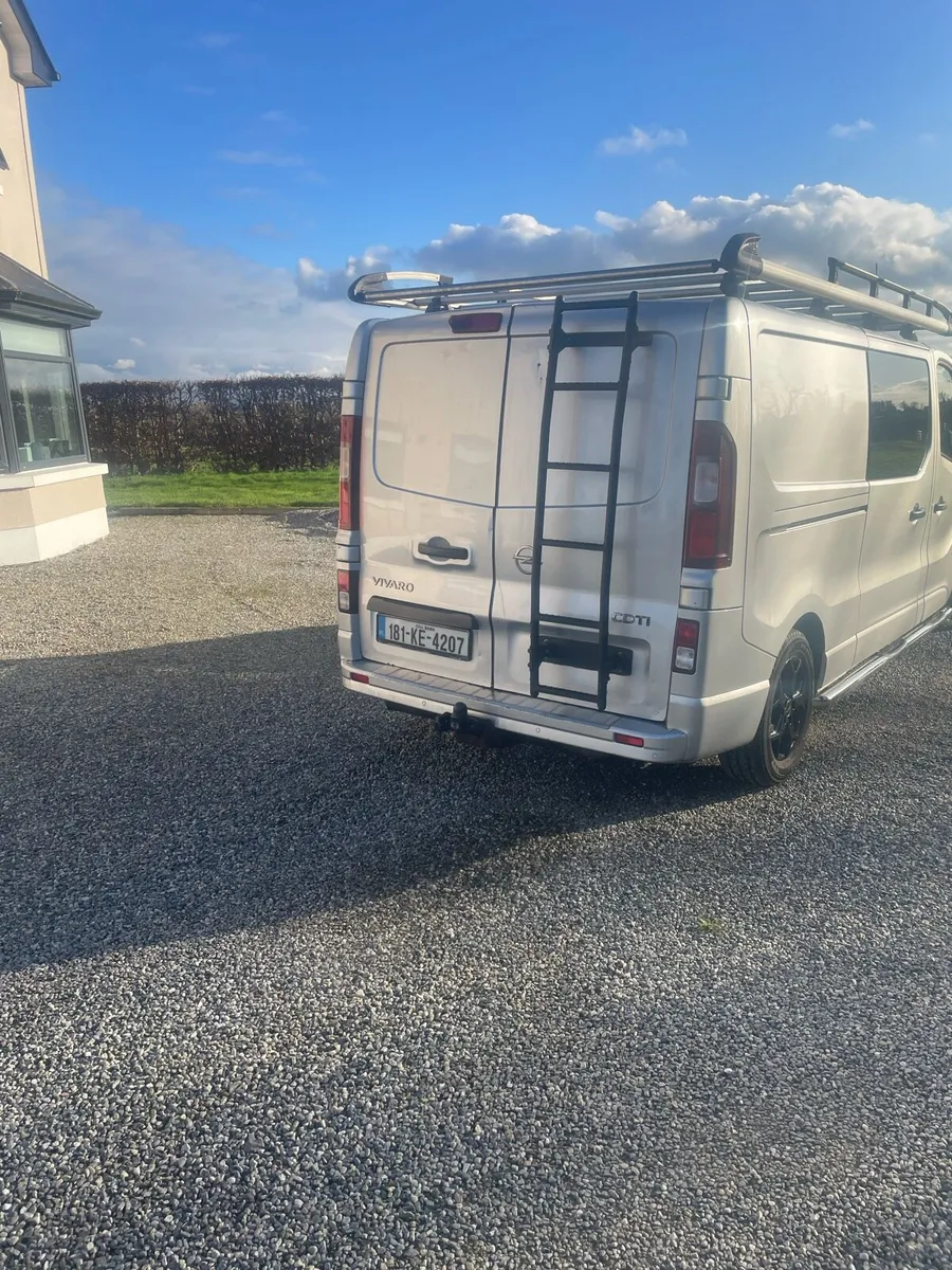 Crew cab vivaro - Image 3