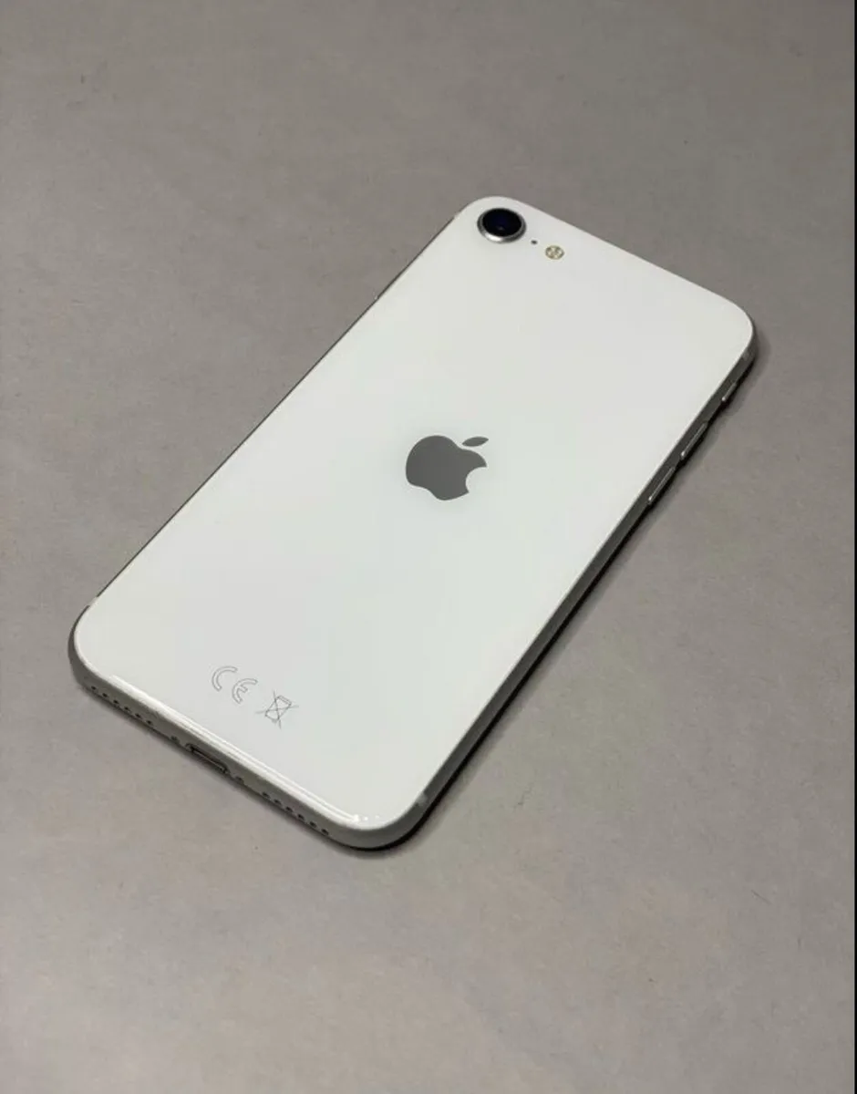 iphone 2020 SE - Image 1