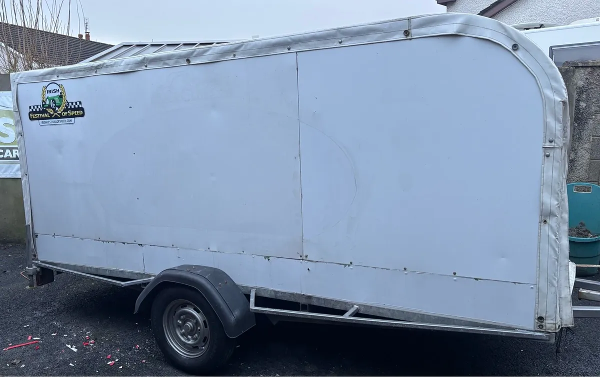 Race Trailer - Image 1