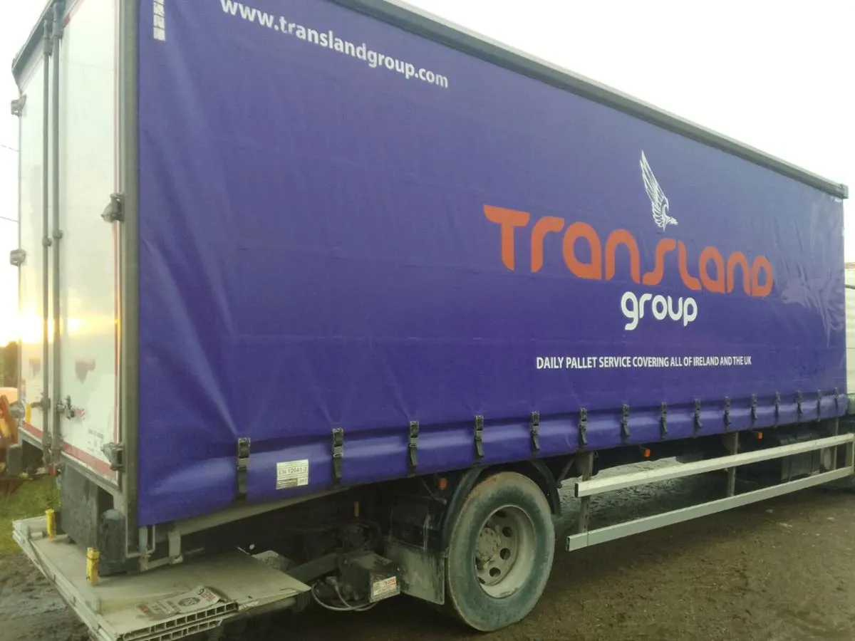 Zepro tail lift. Curtain sider - Image 4