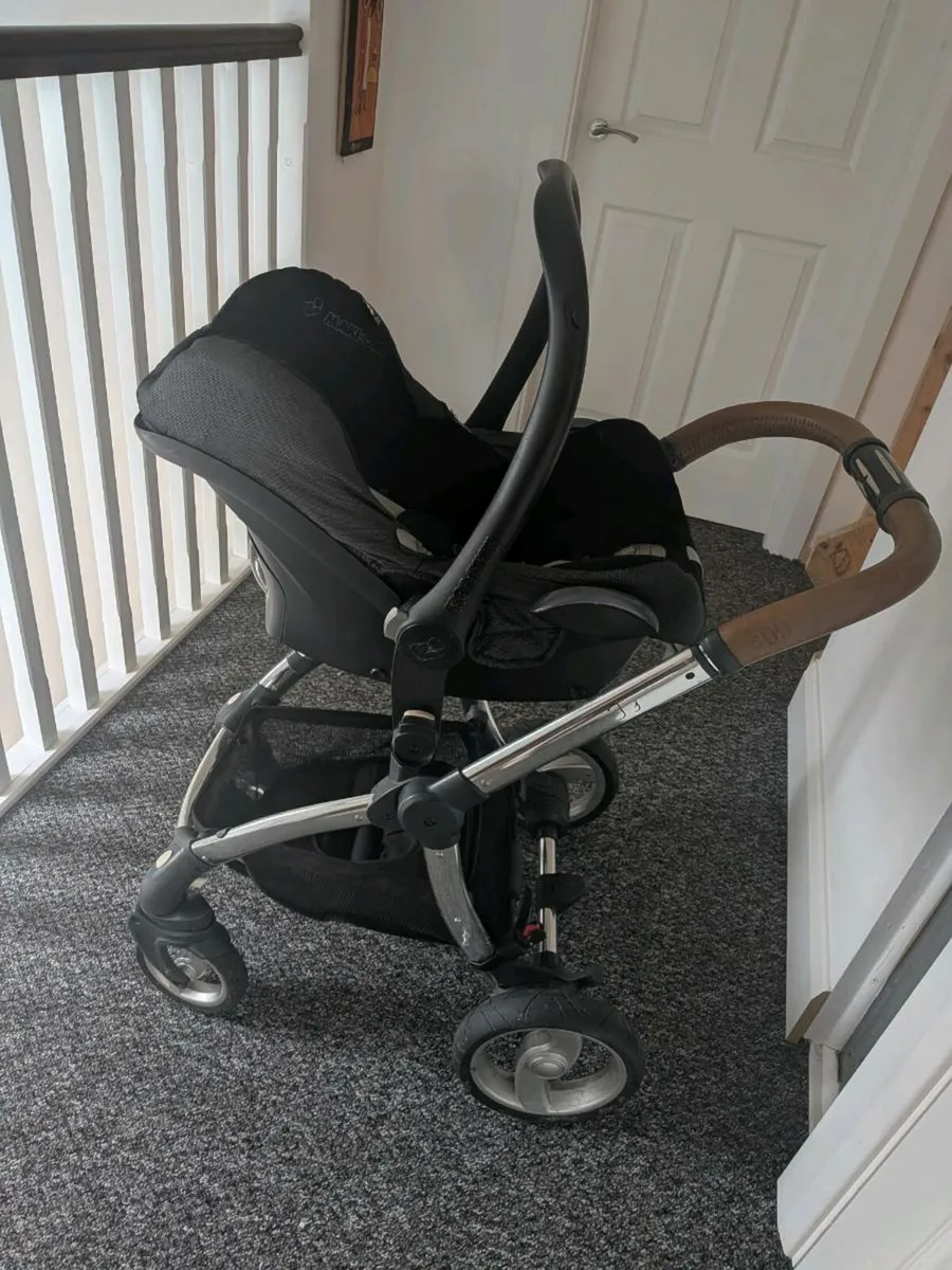 Egg Travel System - Image 2