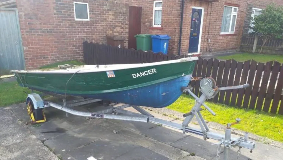 13ft quicksilver aluminium fishing boat trailer. - Image 1