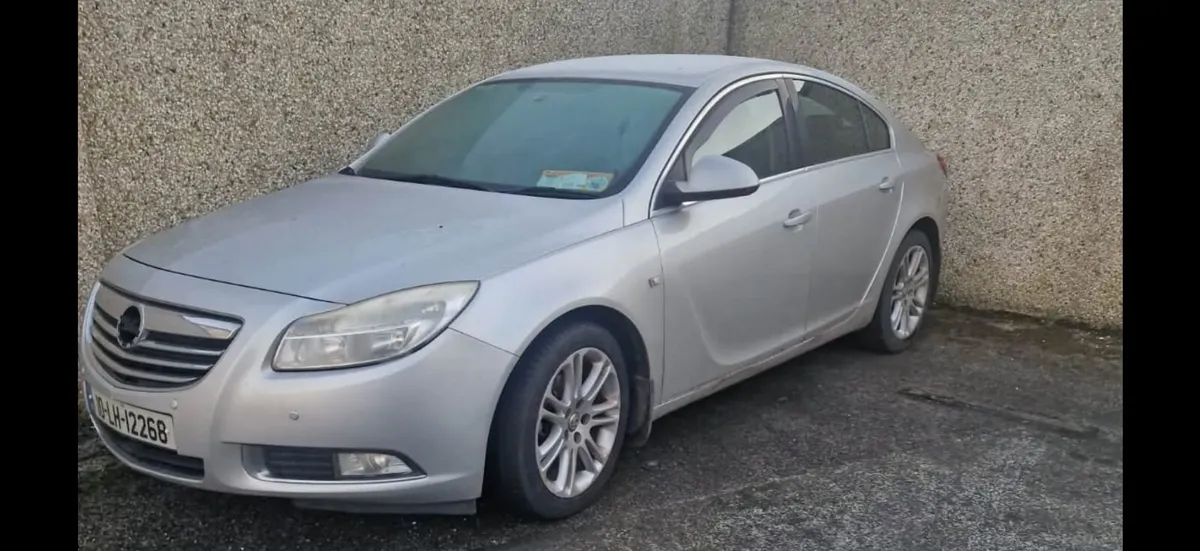 10  Opel insignia  2.0d - Image 2