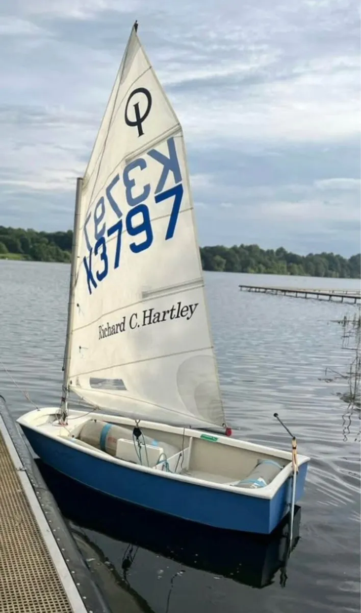 Optimist sailing dinghy boat - Image 3