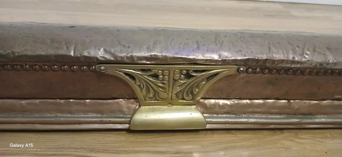 Antique fender - Image 3