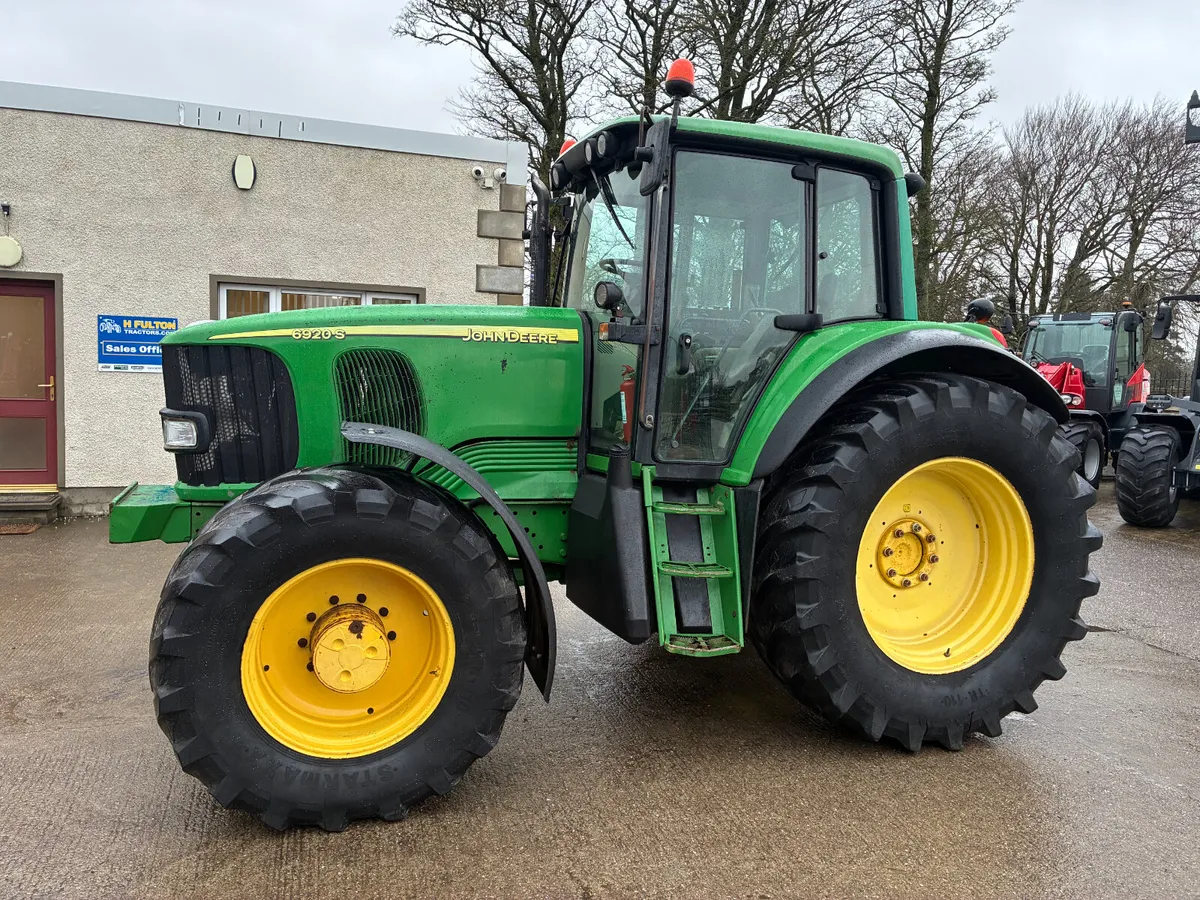 John Deere 6920S - Image 1