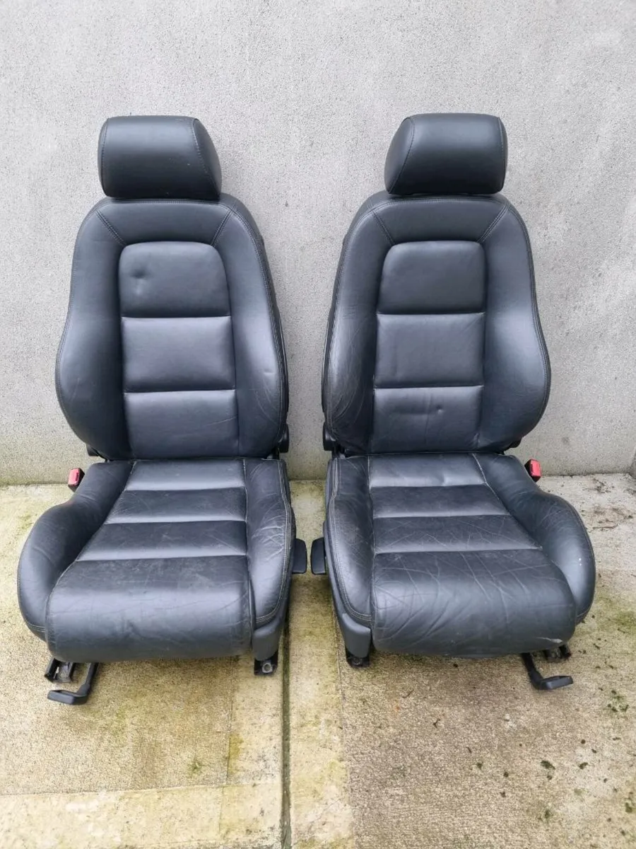 Audi TT leather seats & mk5 golf gti parts - Image 1