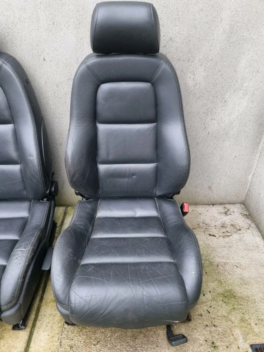Audi TT leather seats & mk5 golf gti parts - Image 2