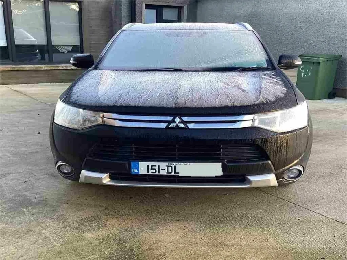 Mitsubishi outlander 2015 Low Mileage - Image 4